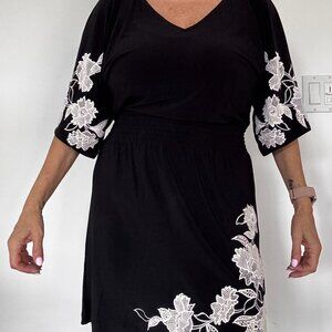 White House Black Market Short Sleeve Matte Jersey Smocked Kimono Dress